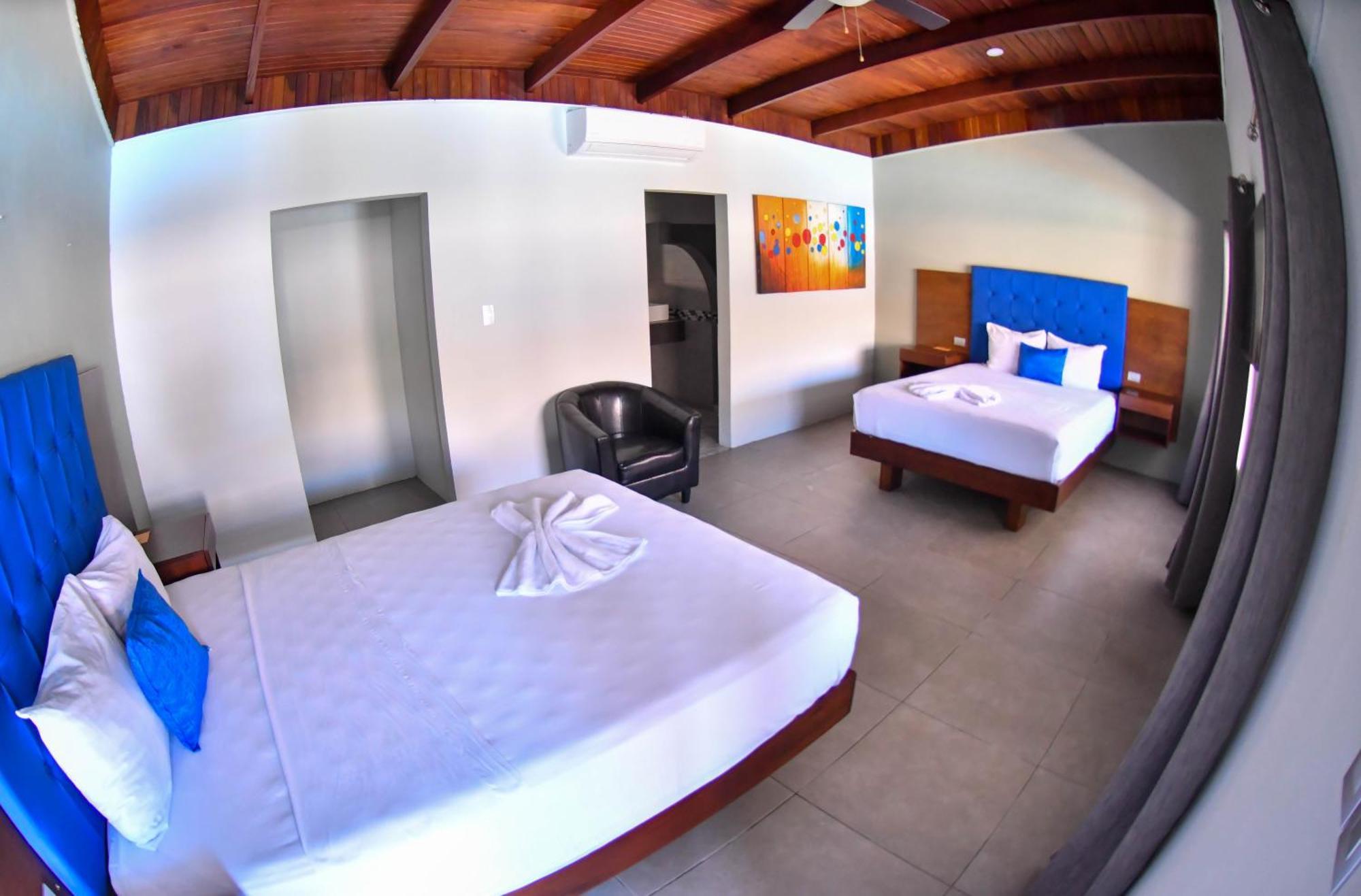 Republik Hotel, Bistro And Nightclub On Site Jacó Esterno foto